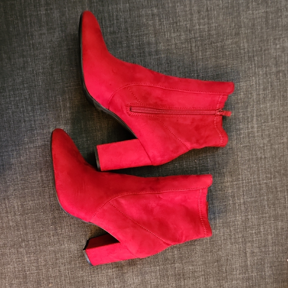 TOP Moda Red Heeled Boots Suede Block Heel